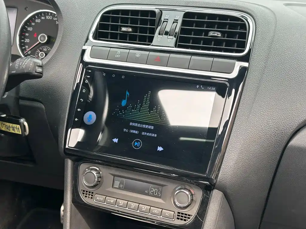 Volkswagen Polo — миниатюра 11