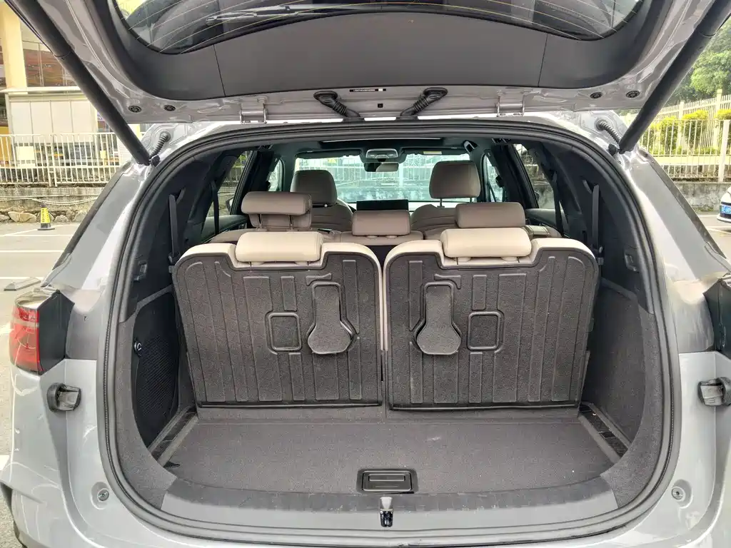 BYD Tang New Energy — миниатюра 17