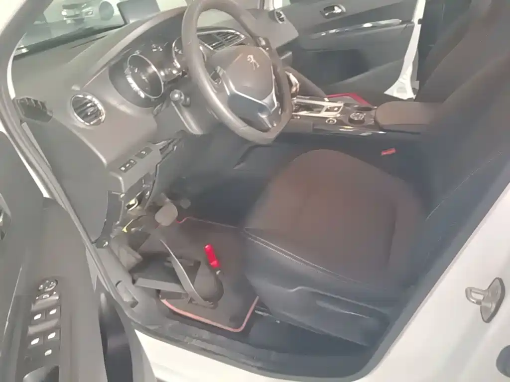 Peugeot 3008 — миниатюра 16