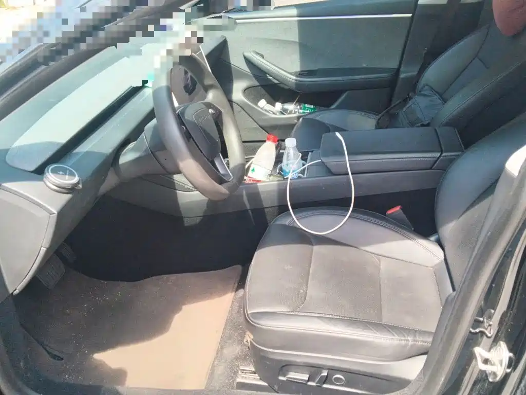 Tesla Model 3 — миниатюра 8