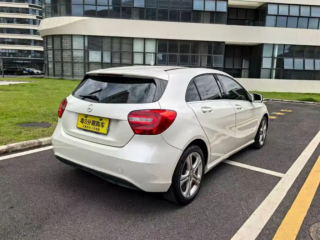 Mercedes-Benz A-Class (Import) — миниатюра 7