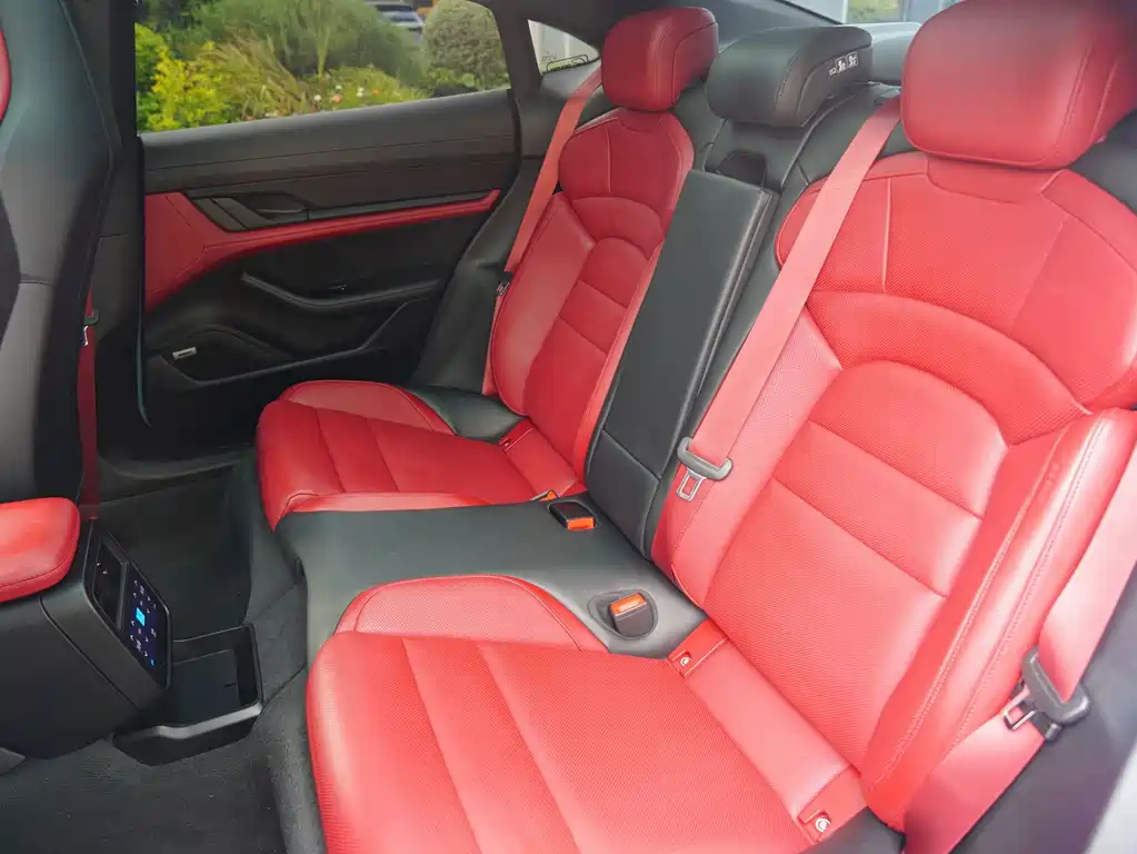 Porsche Taycan — миниатюра 14