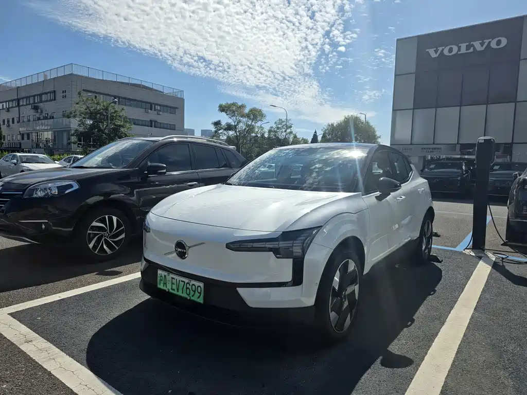 Volvo EX30 — миниатюра 12