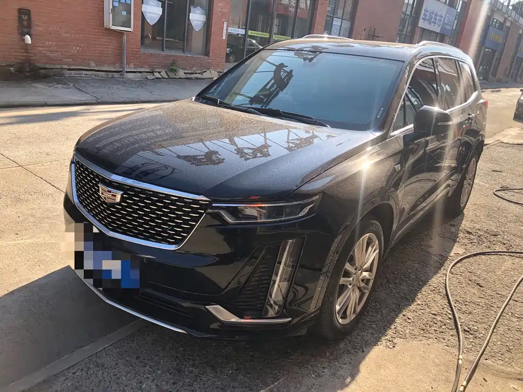 Cadillac XT6