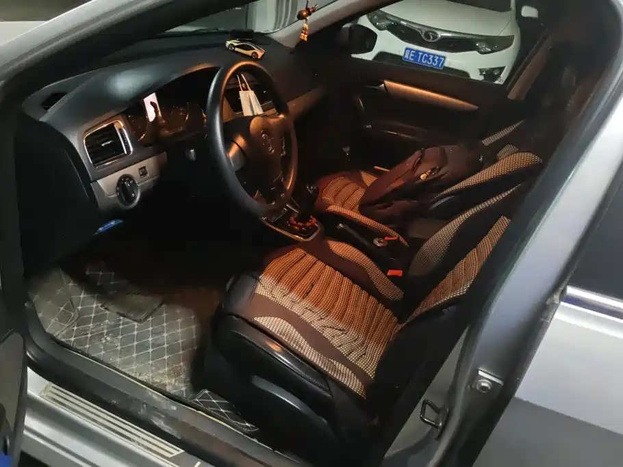 Volkswagen Lavida — миниатюра 9