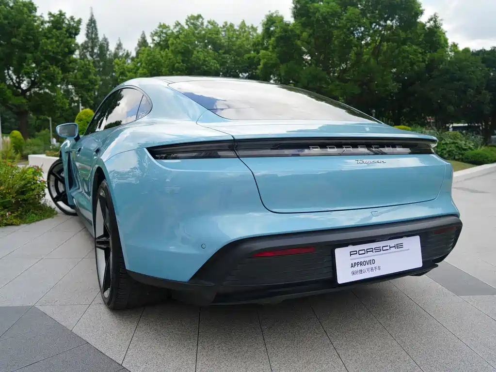 Porsche Taycan — миниатюра 19