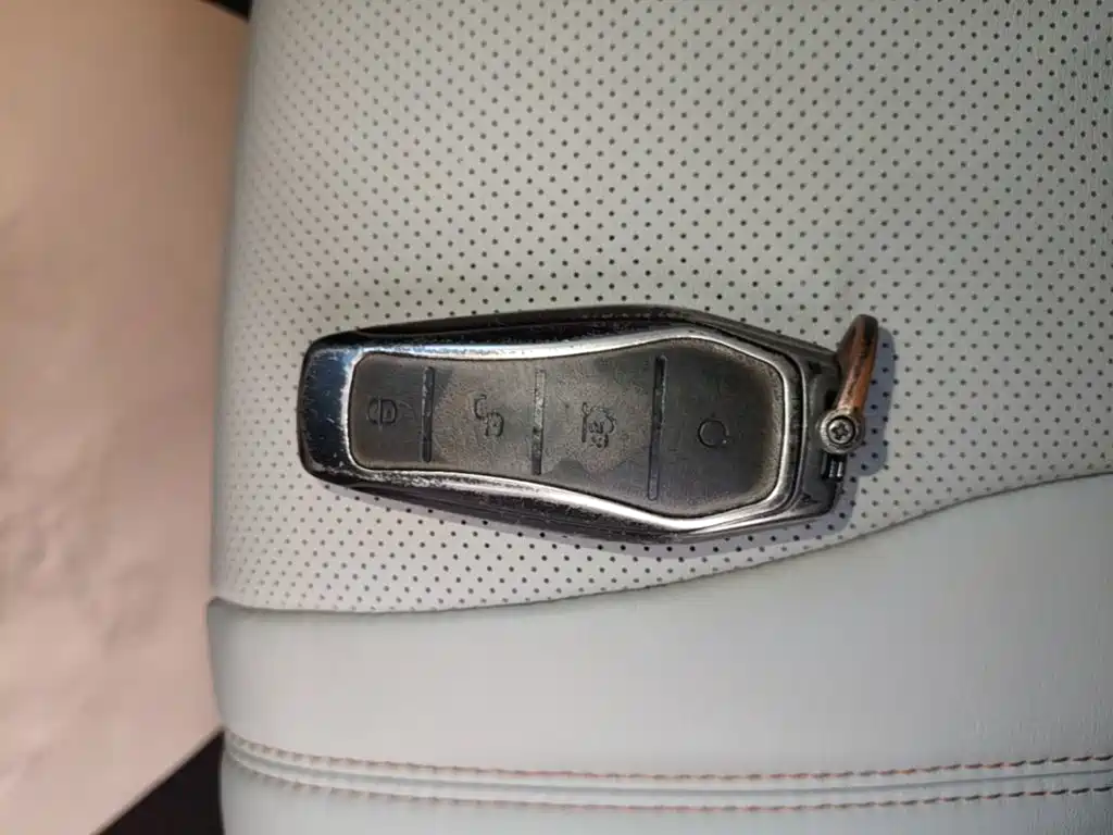 BYD PLUS New Energy — миниатюра 9