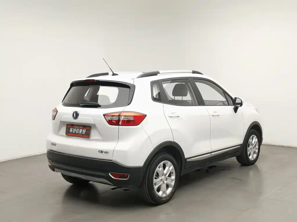 Changan CS15 — миниатюра 2