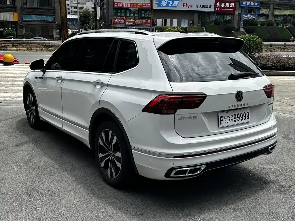 Volkswagen Tiguan L — миниатюра 5