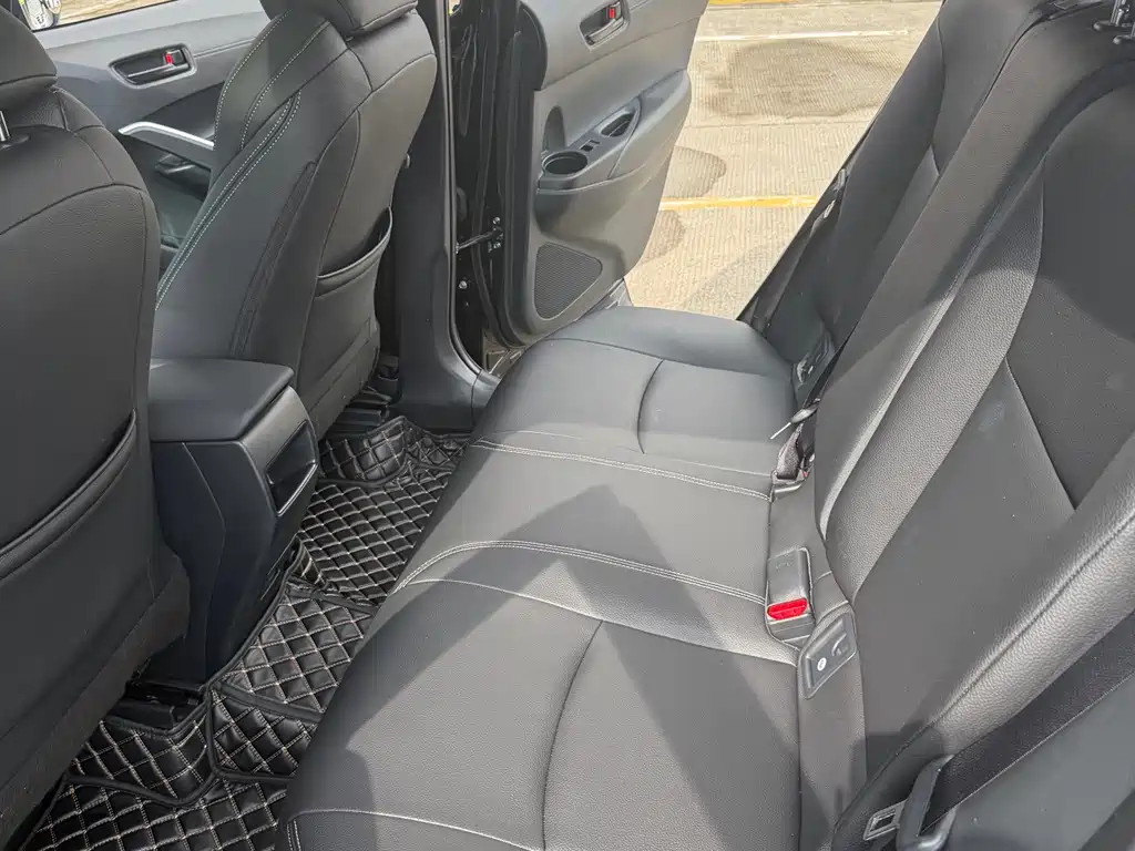Toyota Frontlander — миниатюра 11