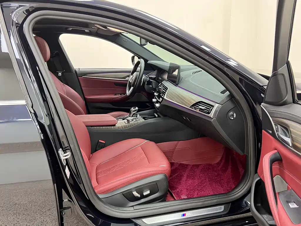 BMW 5 Series — миниатюра 25