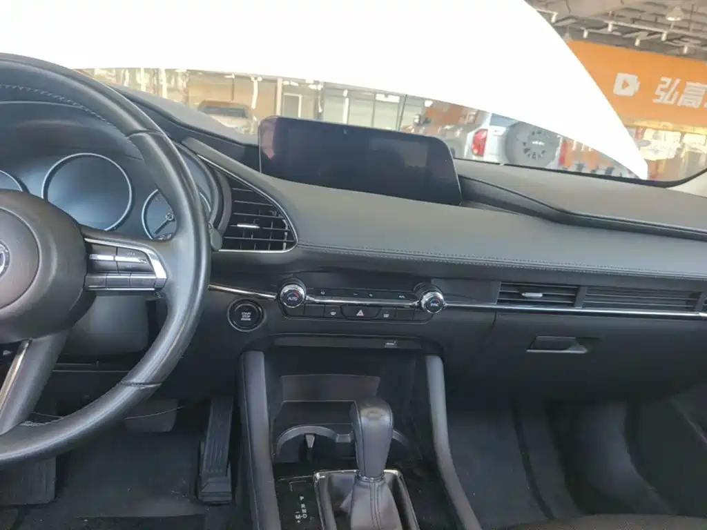 Mazda 3 Axela — миниатюра 13