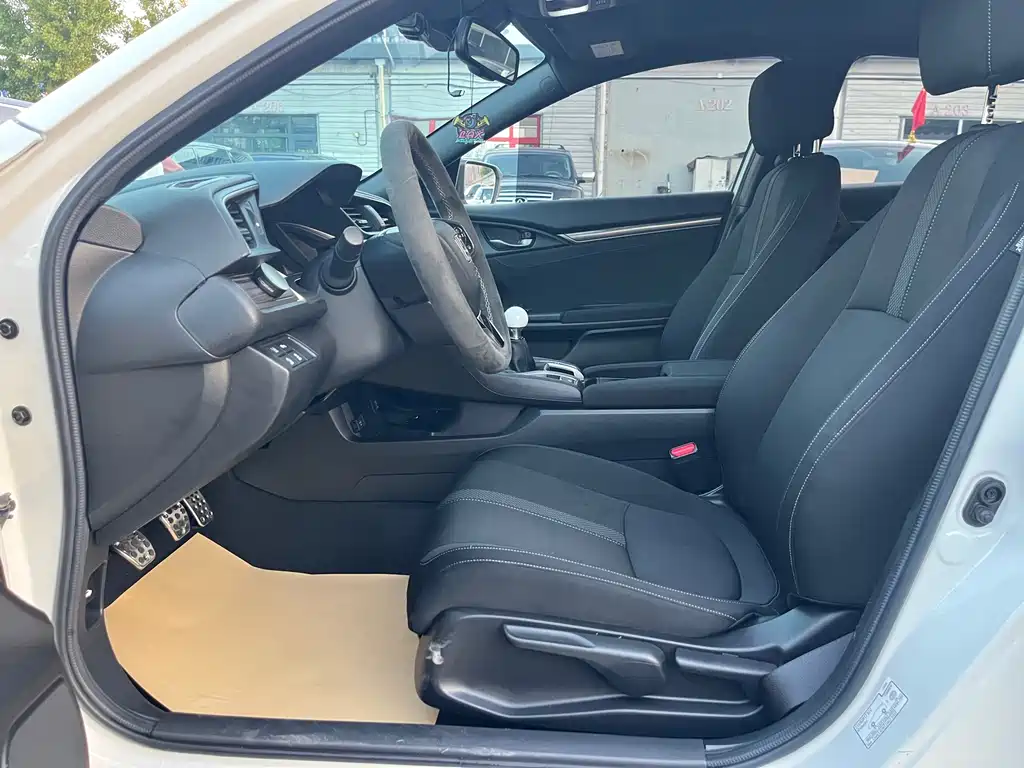Honda Civic — миниатюра 10