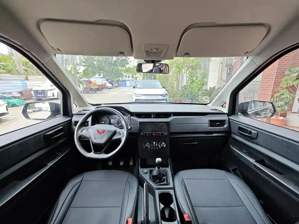 WULING AUTOMOBILE WULING HONGGUANG PLUS