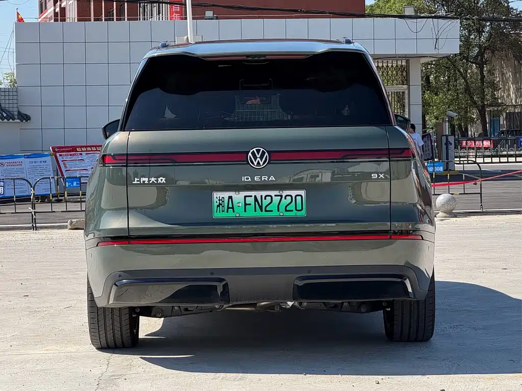 Volkswagen ID. ERA 9X — миниатюра 10
