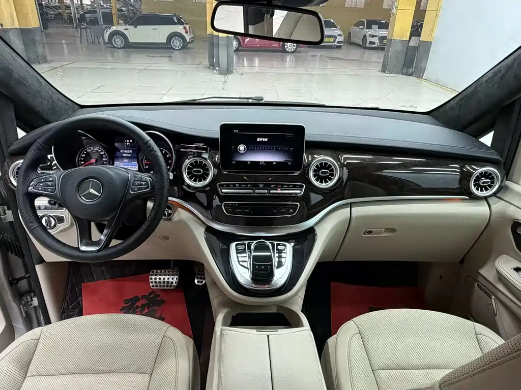 Mercedes-Benz V-Class — миниатюра 4