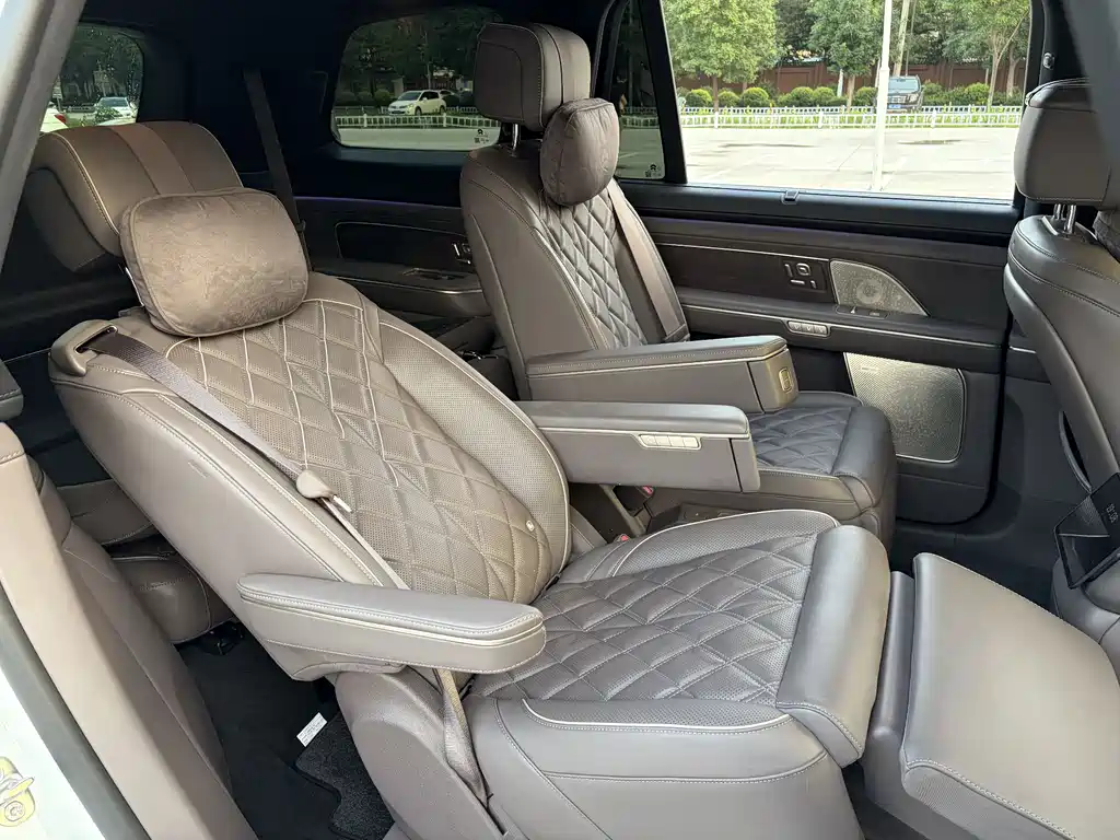 NIO ES8 2026 мест Executive Luxury