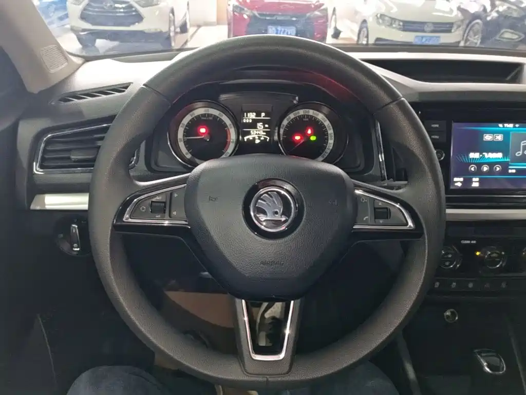 Skoda Kamiq — миниатюра 11
