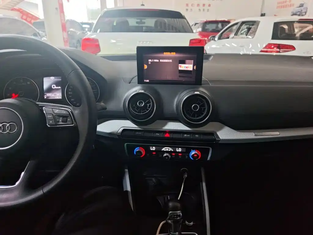 Audi Q2L — миниатюра 10