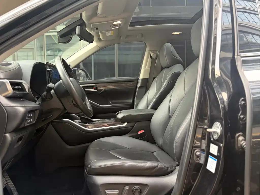 Toyota Highlander — миниатюра 9