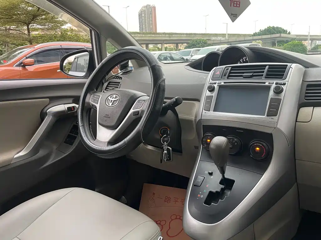 Toyota Verso — миниатюра 10