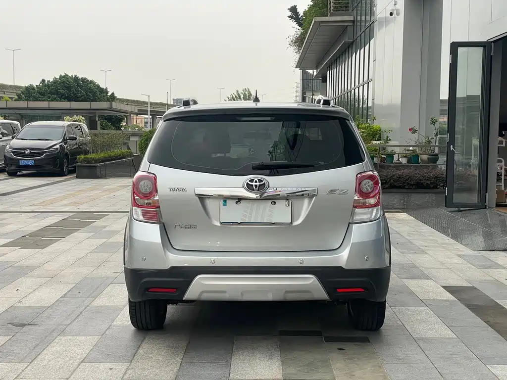 Toyota Verso — миниатюра 16
