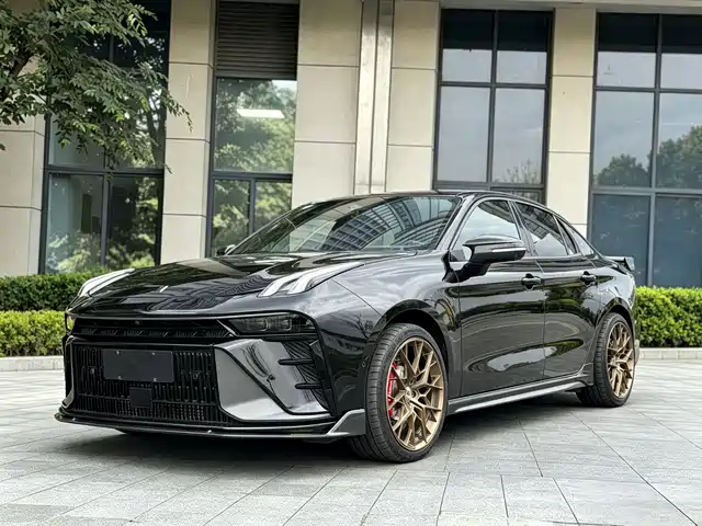 2024 Lynk & Co 03