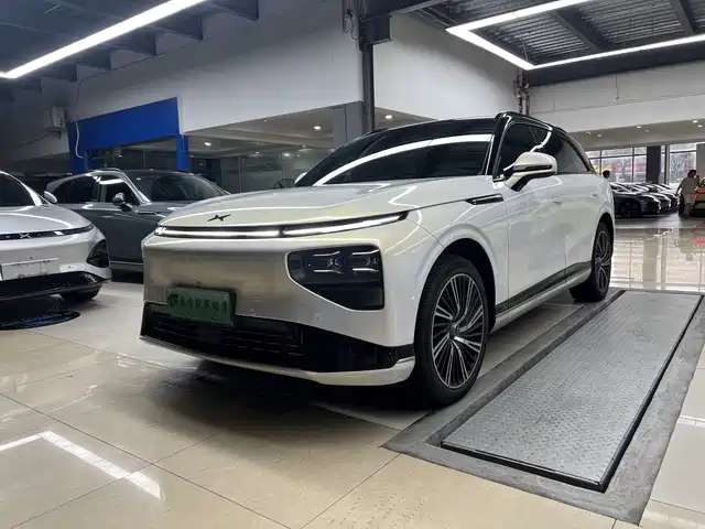 2025 Xpeng G9