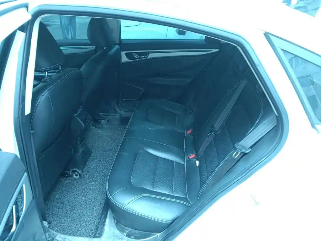 Geely Emgrand GL — миниатюра 13