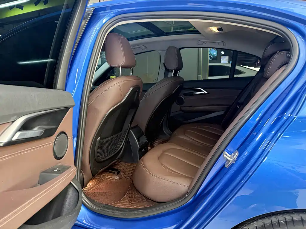 BMW 1 Series — миниатюра 13