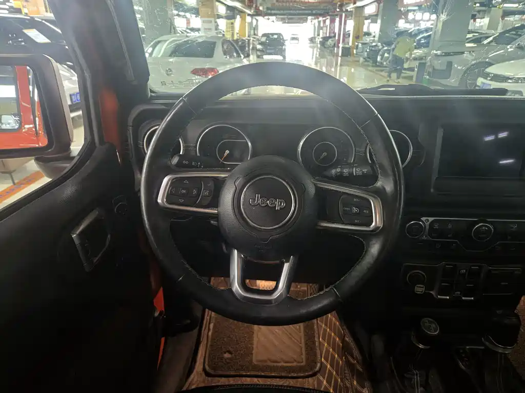 Jeep Wrangler — миниатюра 7