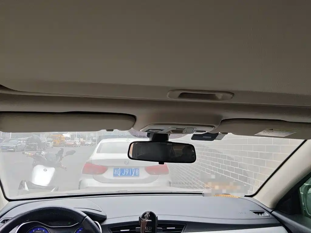 Geely Vision — миниатюра 15