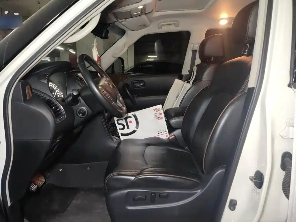 Nissan Patrol — миниатюра 16