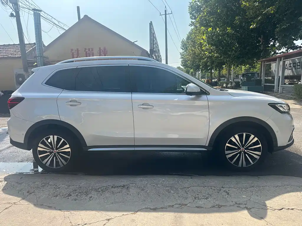 Roewe RX5 New Energy — миниатюра 4