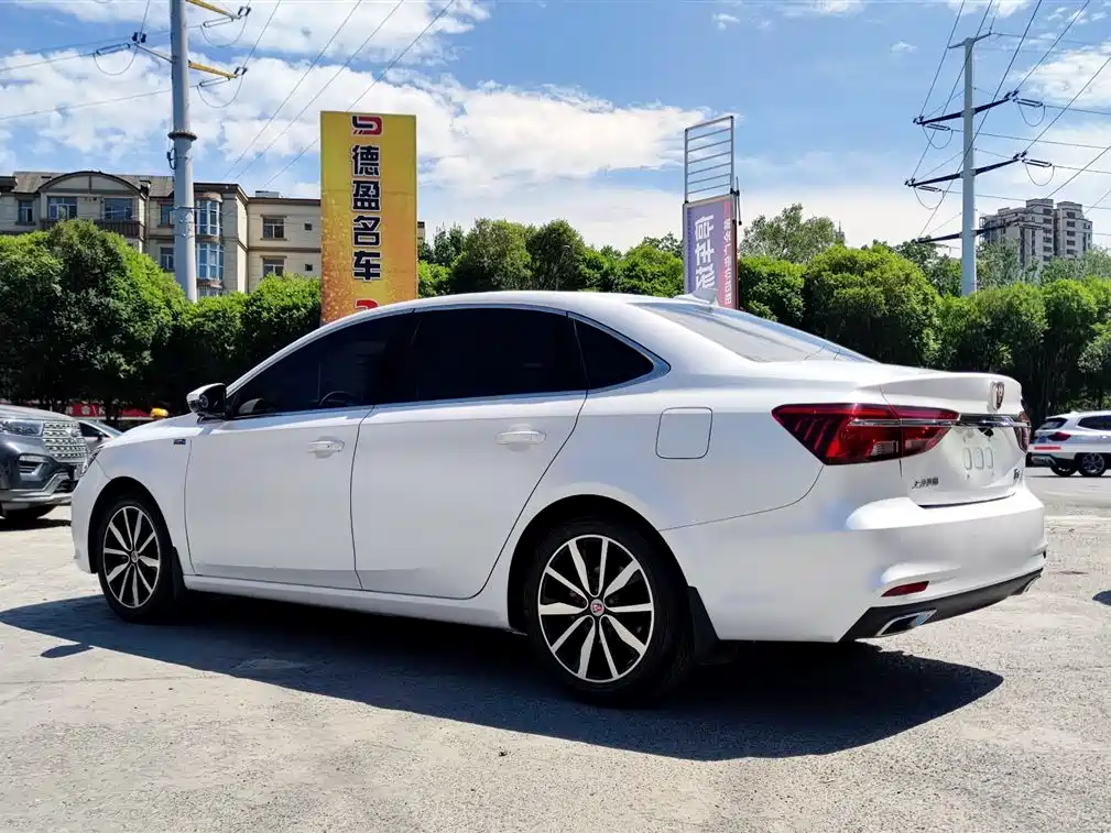 Roewe i6 2017 20T AT
