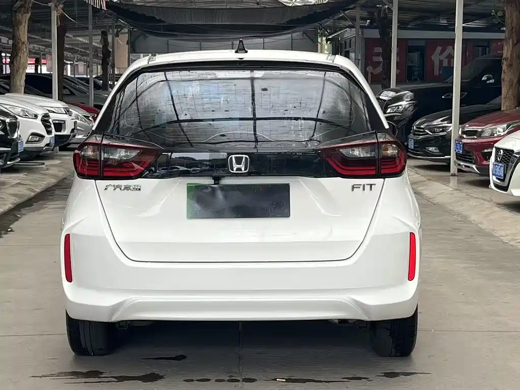Honda Fit — миниатюра 5