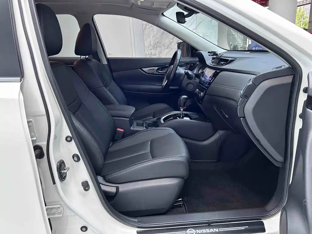 Nissan X-Trail — миниатюра 11