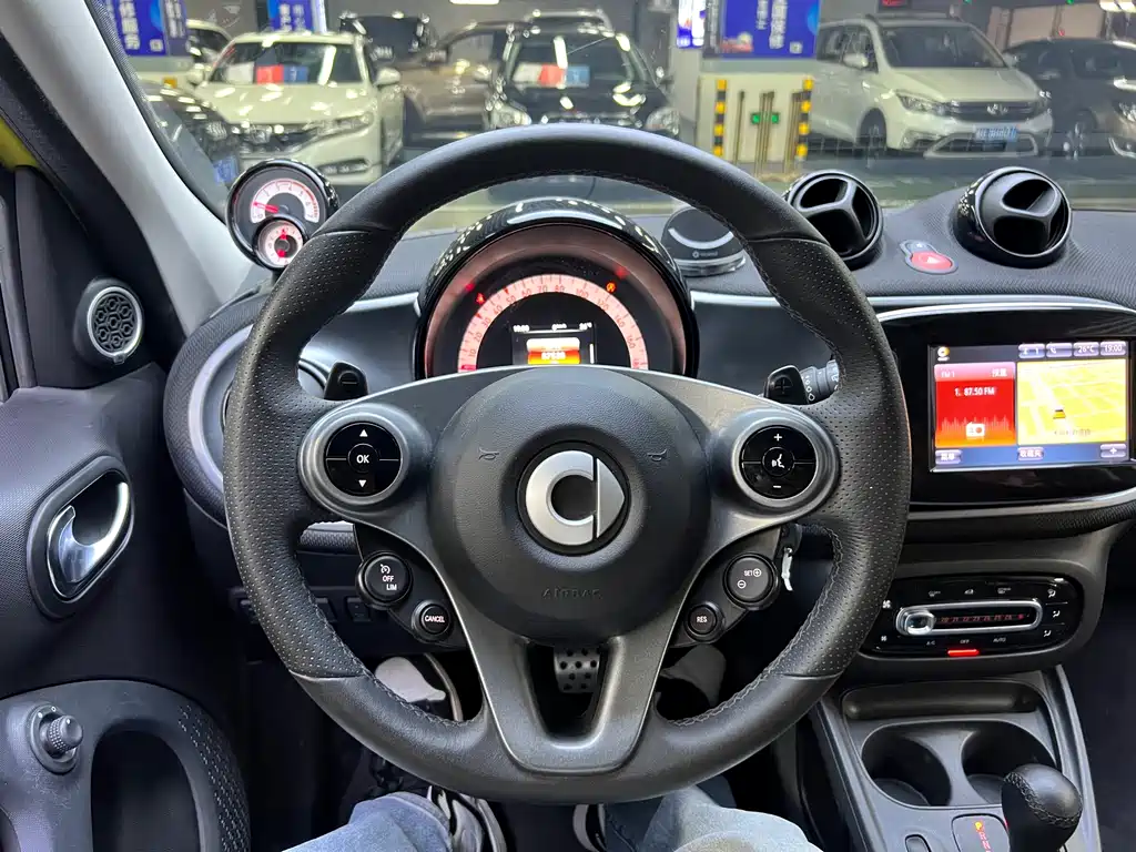 smart Smart Forfour — миниатюра 5