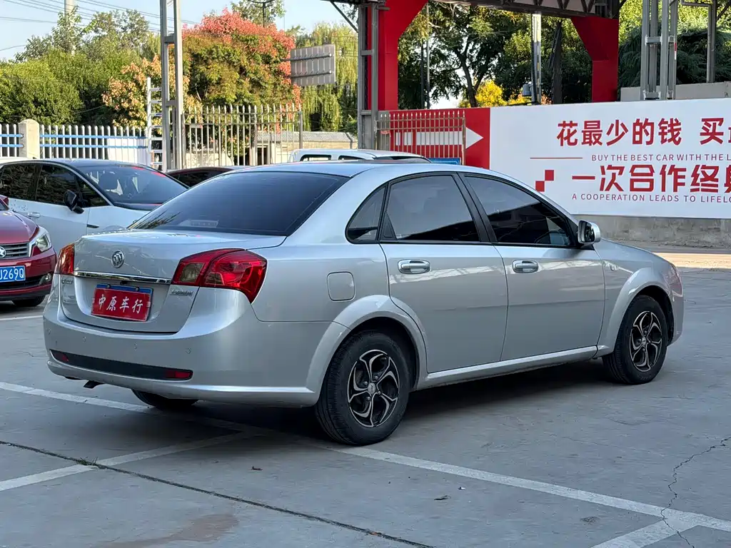 Buick Excelle — миниатюра 17