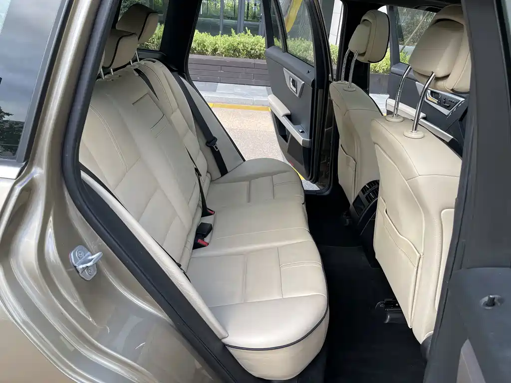 Mercedes-Benz GLK-Class (Import) — миниатюра 10