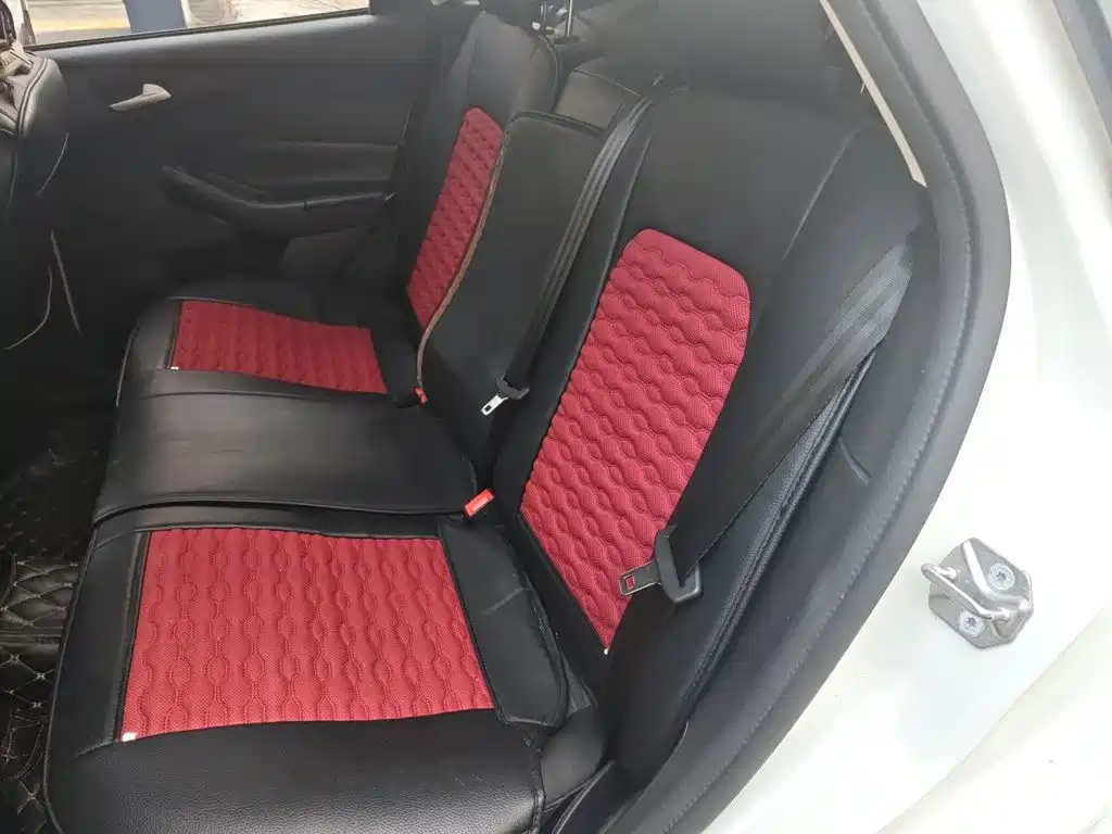 Ford Focus — миниатюра 18