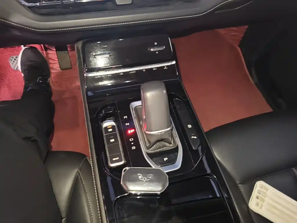 Wuling Victory — миниатюра 14