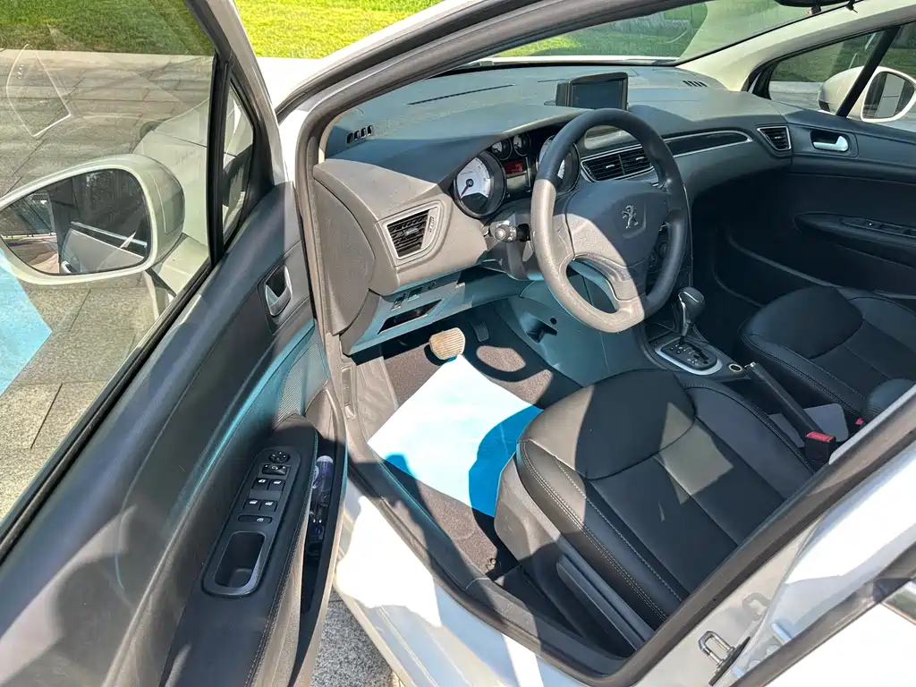 Peugeot 308 2014 1.6L AT