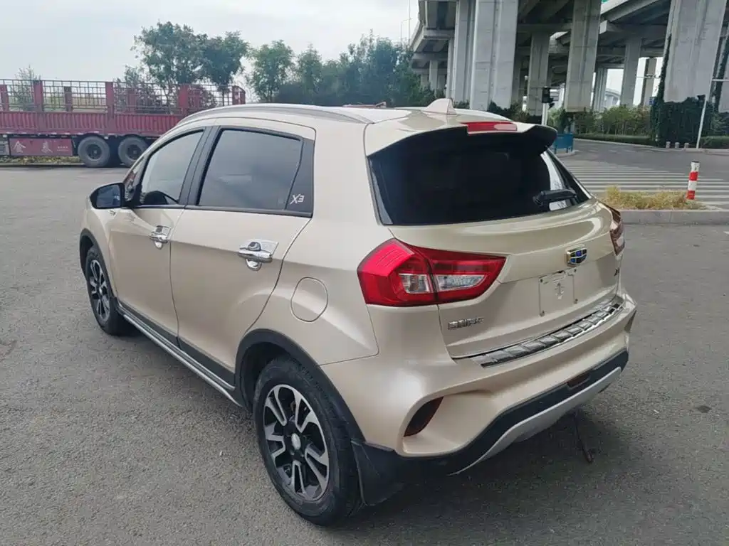 Geely Vision X3 — миниатюра 5