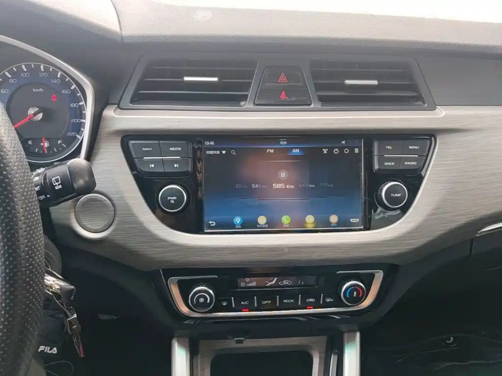 Geely Vision X3 — миниатюра 13