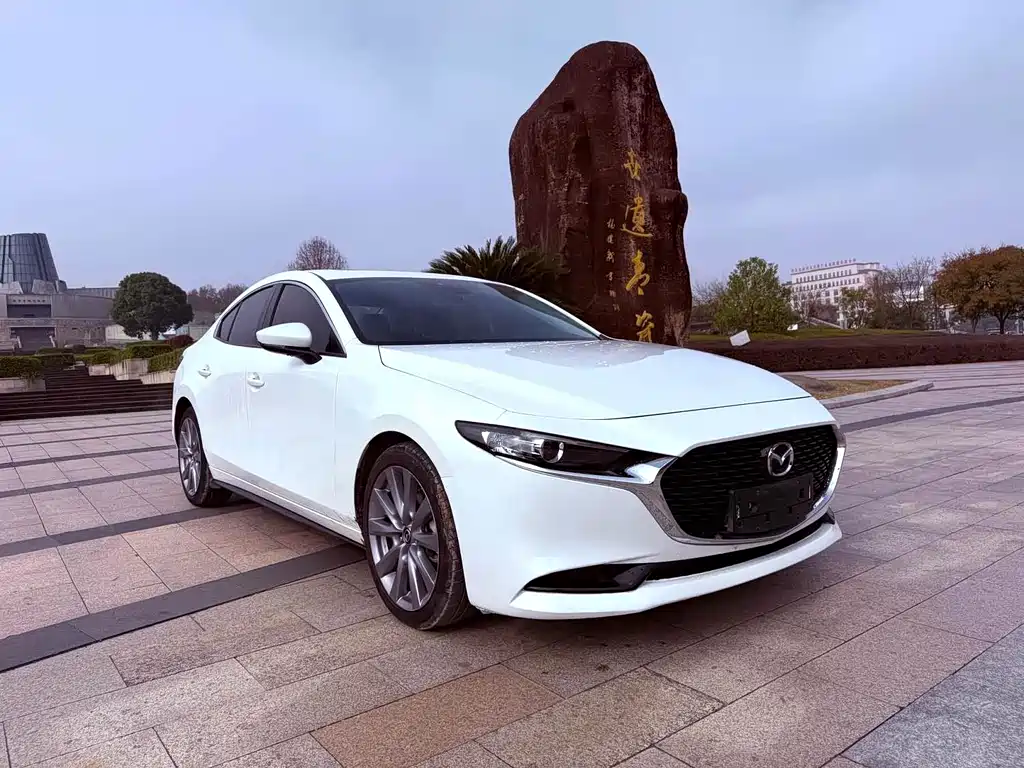 Mazda 3 Axela 2020