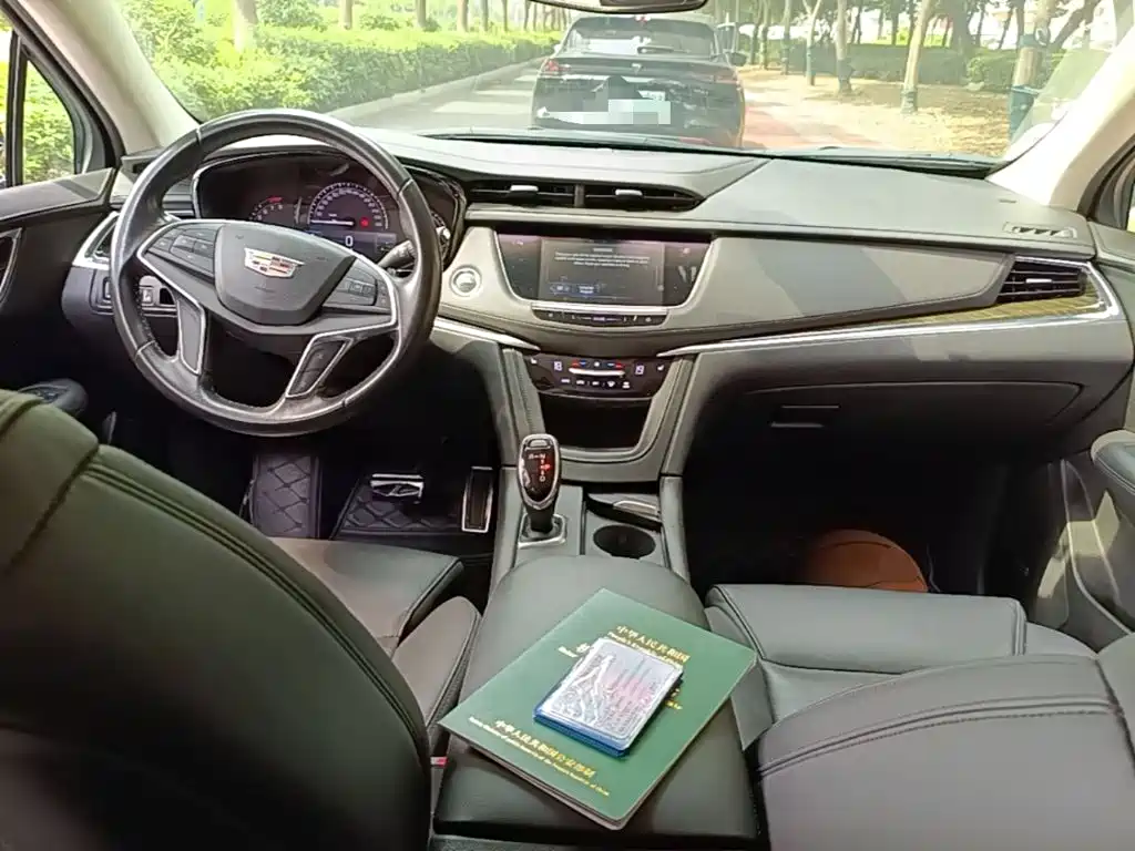 Cadillac XT5 — миниатюра 10