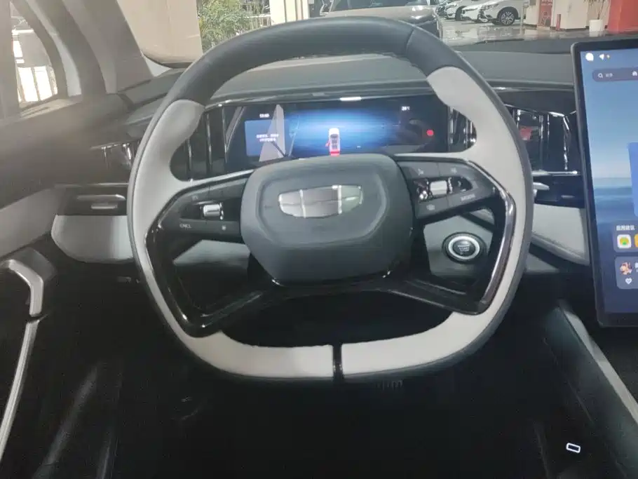 Geely Boyue L — миниатюра 14