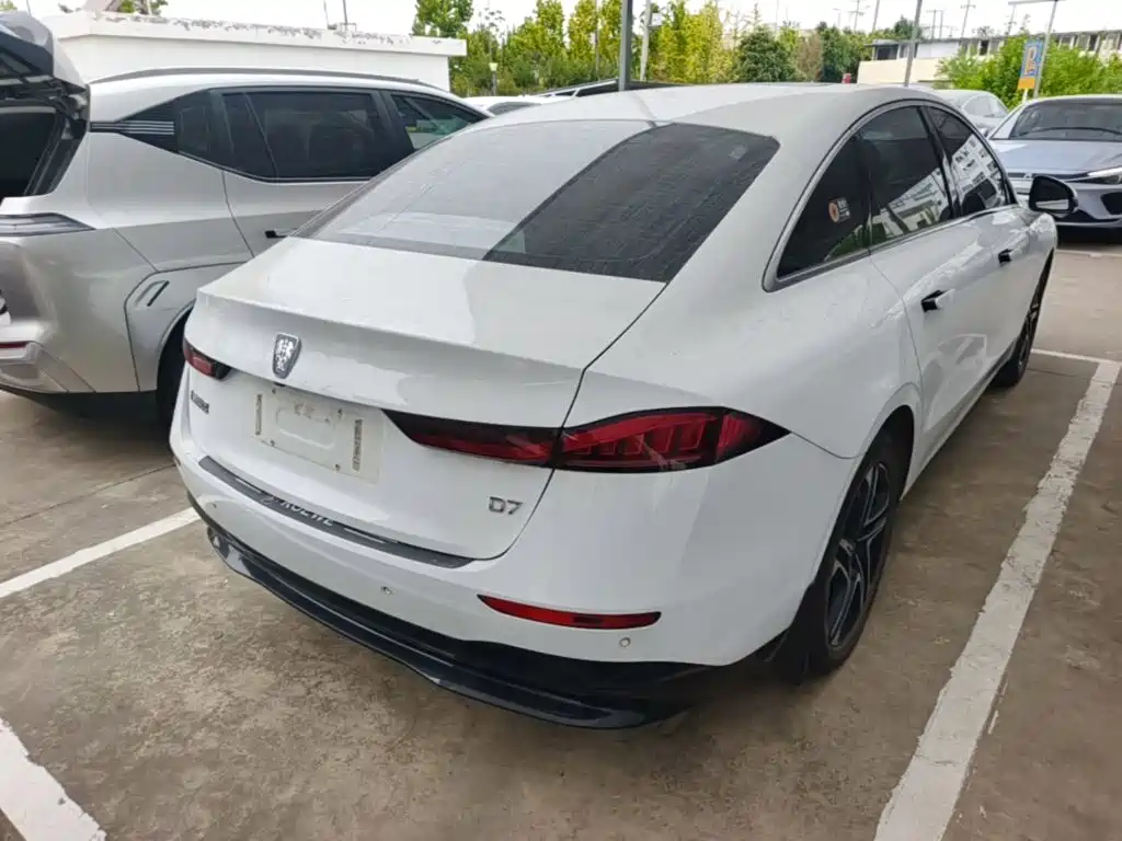 Roewe D7 — миниатюра 7