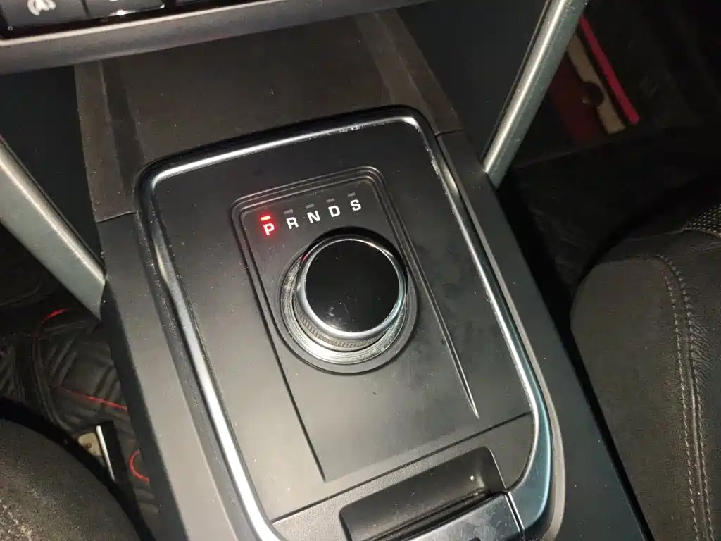 Land Rover Discovery Sport — миниатюра 15